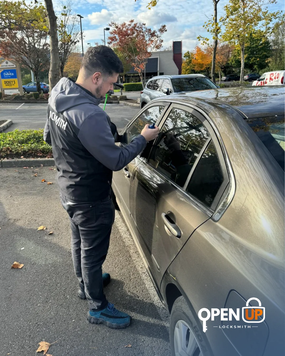 24 hour locksmith service in Seattle area for residential lockout