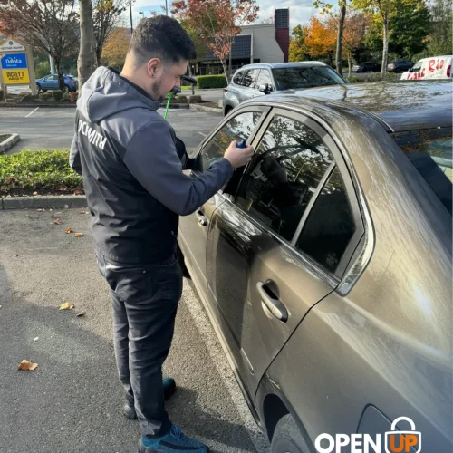24 hour locksmith service in Seattle by Open Up Locksmith